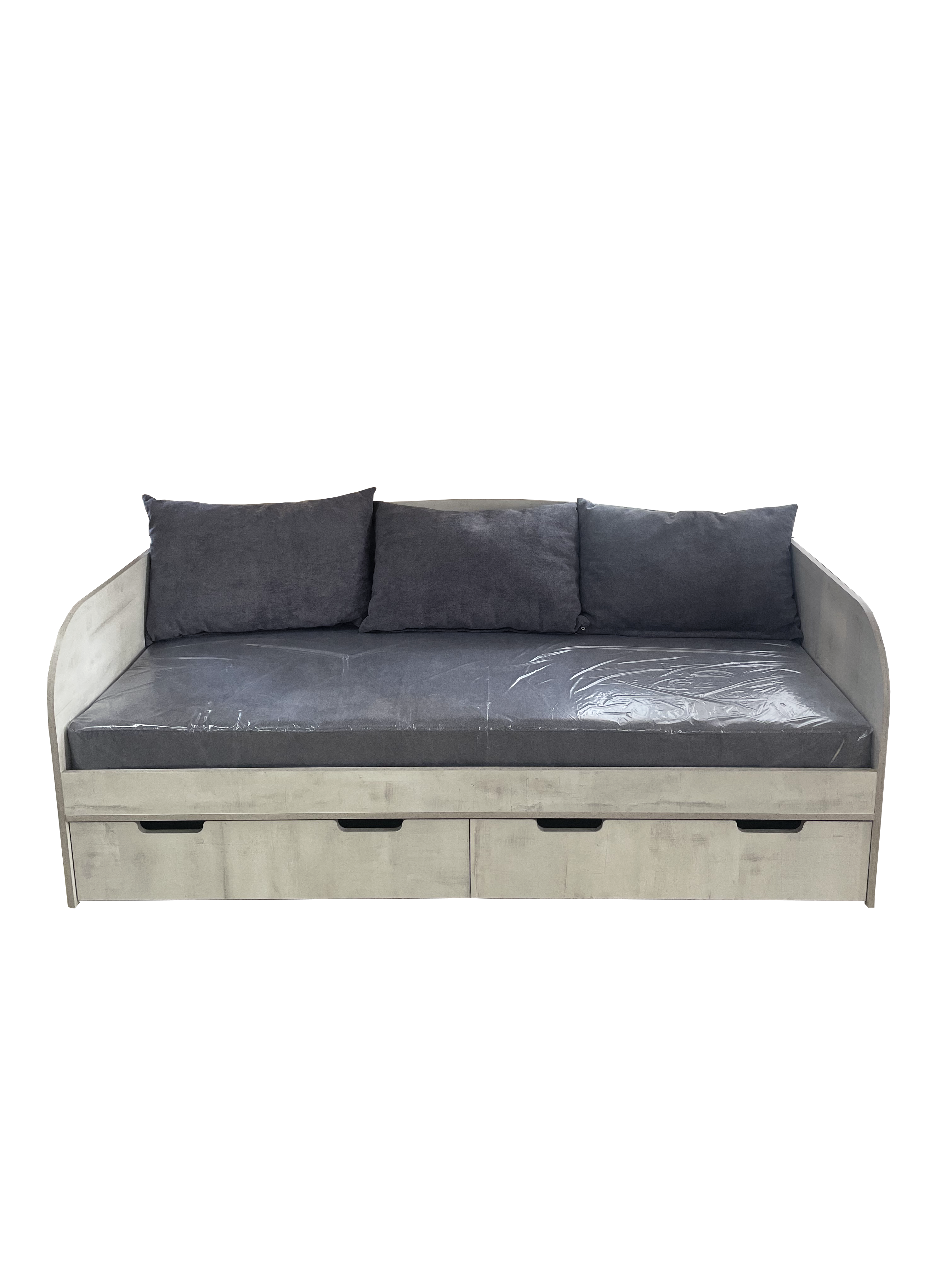 Кровать "Радуга" с матрасом и серыми подушками